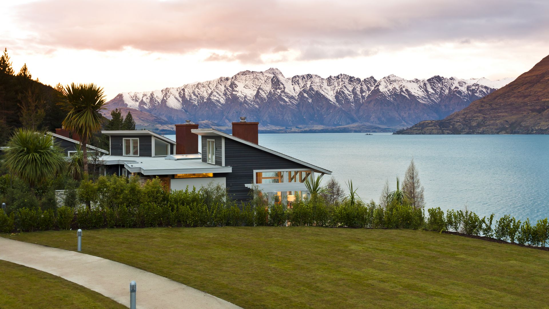 Matakauri Lodge In Queenstown